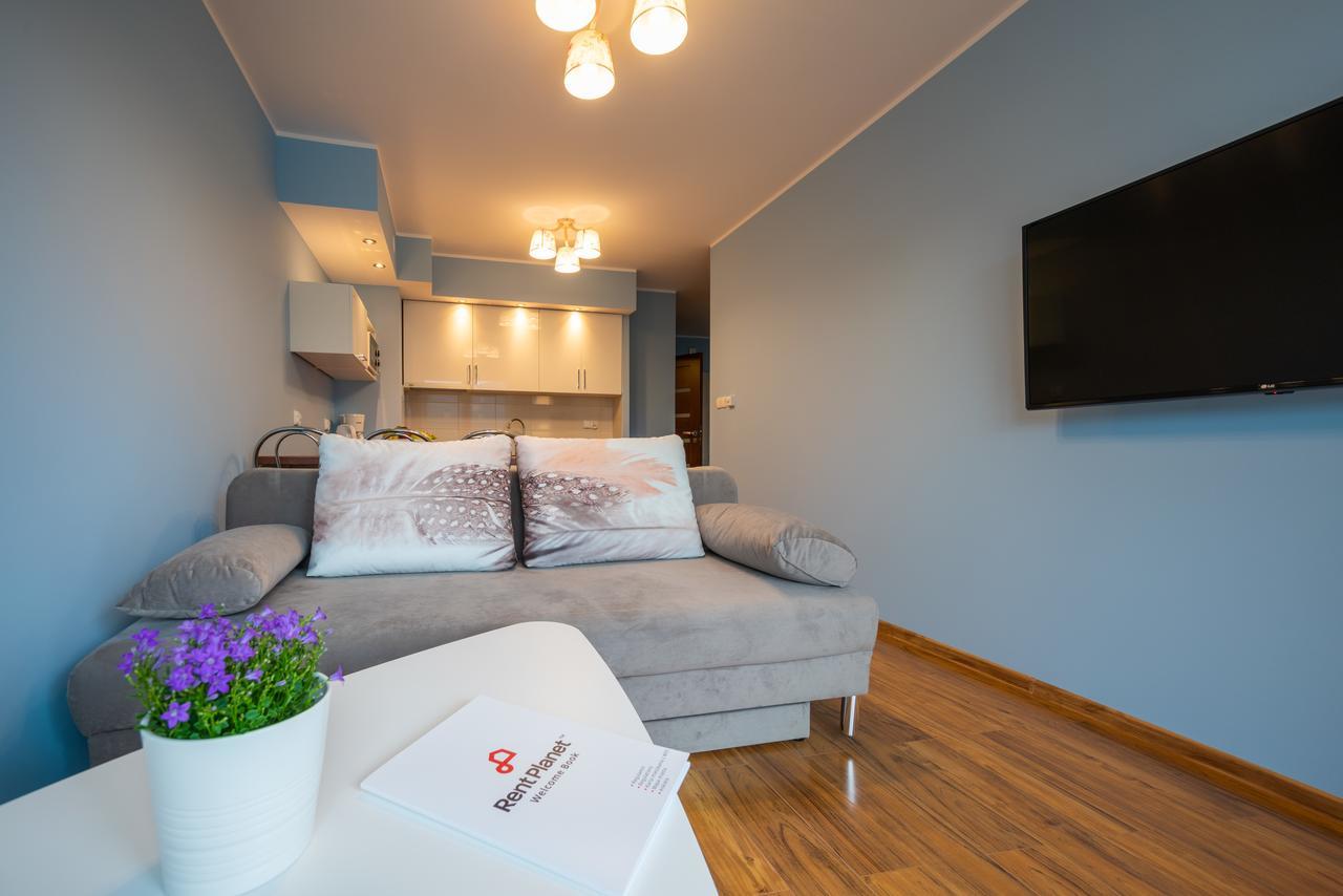 Rentplanet- Apartamenty Poezja - Dworcowa ชกลาร์สกา ปอเรมบา ภายนอก รูปภาพ